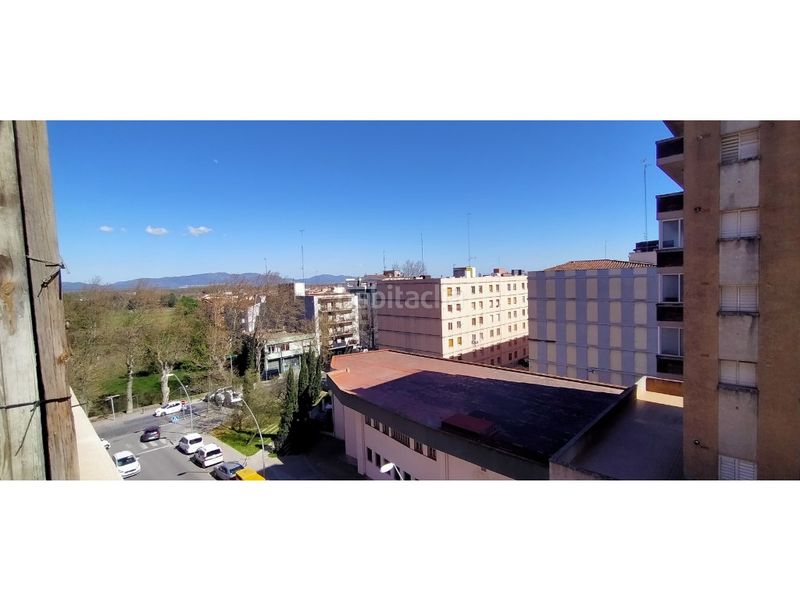 Foto ebd6f856-9248-4445-9532-b312b80660a0. Pis a Eixample-Horta Capallera Figueres