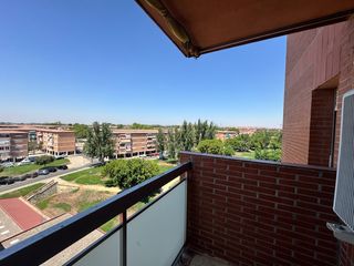 Pis  Rambla de la merce. Amplio piso de 4 habitaciones con ascensor, parking y trastero e