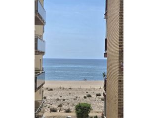Appartamento  Avenida maresme. Piso en canet de mar a pie de playa
