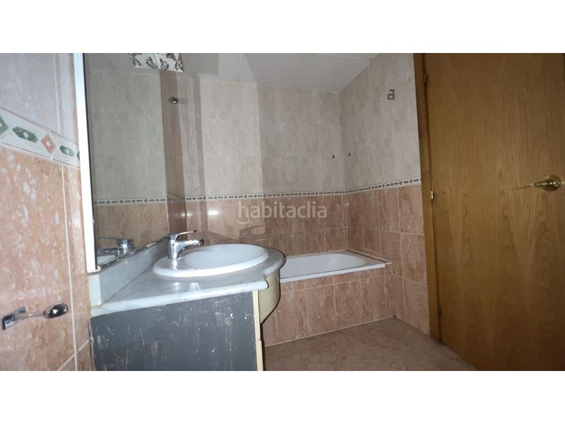 Foto 961ad635-f4f7-400c-8d76-60c030fe5efb. Pis amb aparcament a Valls