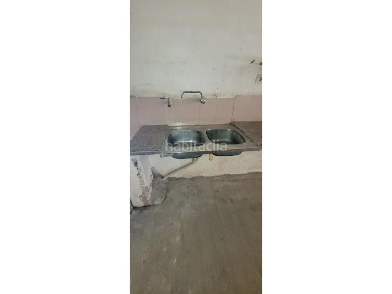 Foto 9342dd55-6bc9-40fd-946a-b8c99024382d. Local comercial a Bellcaire d´Urgell