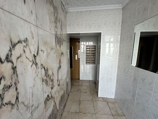 Pis  Calle general espartero. Amplio piso exterior de 4 dormitorios con terraza, ascensor y tr