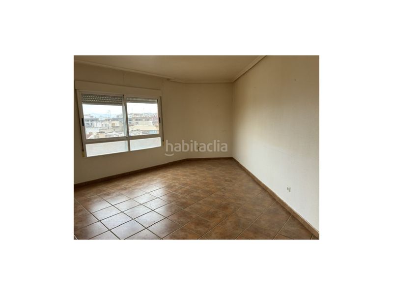 Foto ed317ffc-b4c7-4157-8901-58a013e6f157. Pis a Almoradí