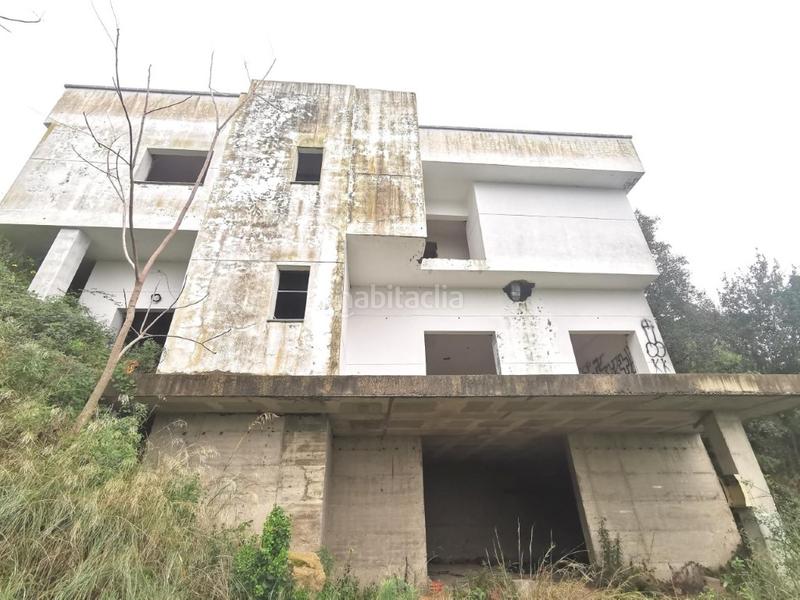 Foto fdff812d-2a7e-48ca-bae5-ab5e31d9150a. Casa en poblat ibèric puig del castellet 12 casa en construccion en Lloret de Mar