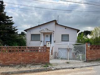 Xalet  De vilanova. Gran chalet adosado en venta en calle vilanova