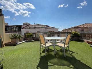 Etagenwohnung  Del taquígraf garriga. Dúplex con terraza de 50m en el centro de esparreguera