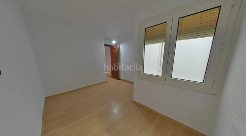 Foto 024b34c4-1893-49bb-bc11-dd3052a84cde. Piso oportunidad inversionistas, en Nucli Urbà Esparreguera