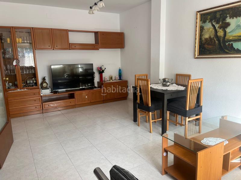 Foto 0b140c0e-8711-4f1f-b60b-a71fd7c20727. Casa adossada amb calefacció aparcament a La plana Esparreguera