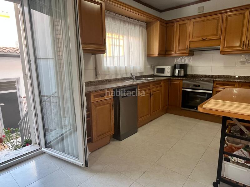 Foto 1a03f192-fd86-4a53-93f0-6059e4f8bae1. Casa adossada amb calefacció aparcament a La plana Esparreguera