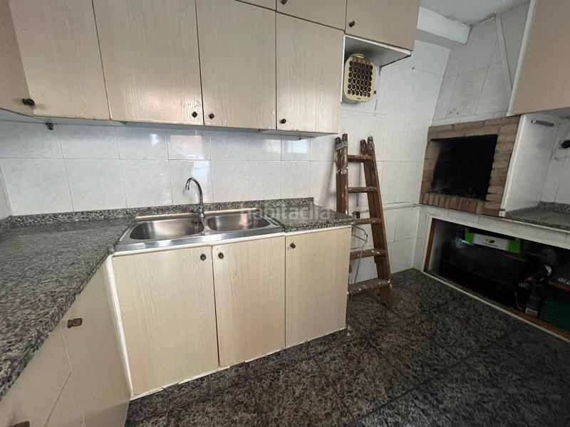 Foto abababd5-4f26-4e09-b94d-7766b588156b. Casa adossada amb calefacció aparcament a La plana Esparreguera