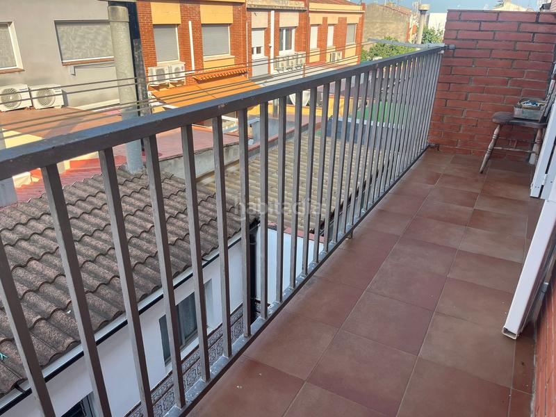 Foto c3abdef5-2f42-4238-a45b-974af61b52ff. Casa adossada amb calefacció aparcament a La plana Esparreguera