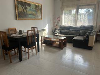 Casa adossada  Mossn cinto verdaguer. Casa en venta en la plana con parking para dos coches