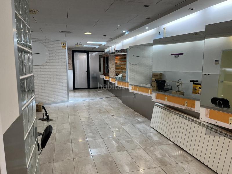 Foto 9f60072a-9d29-47d0-b63f-47c50cf6f97a. Alquiler local comercial nuevo local comercial a pie de calle en Esparreguera