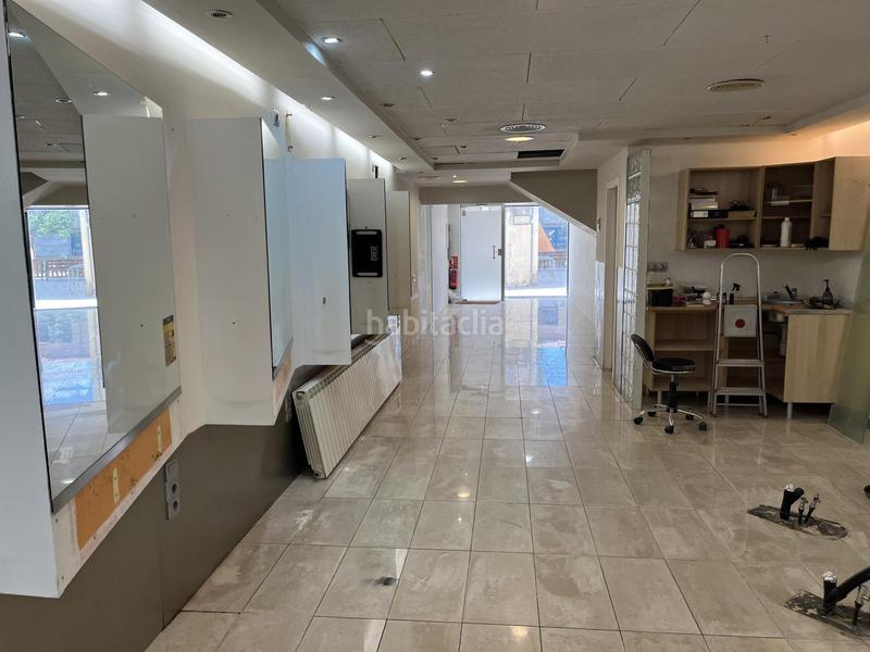 Foto b3a26045-fbb4-468e-b6e0-b0077864c3e0. Lloguer local comercial a Nucli Urbà Esparreguera