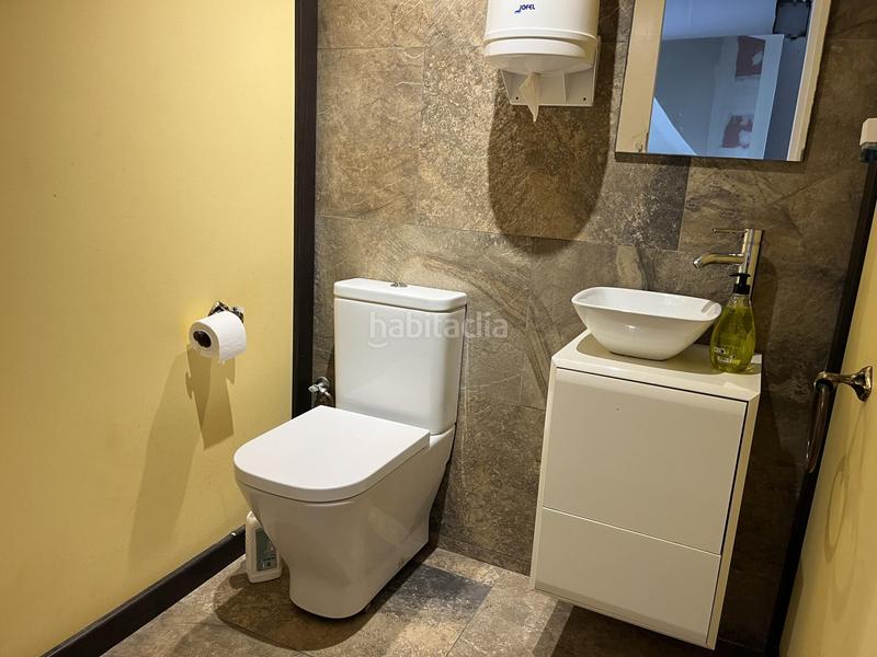 Foto ca39804b-7e4a-4082-b7a4-bef4a72efe6d. Lloguer local comercial a Nucli Urbà Esparreguera