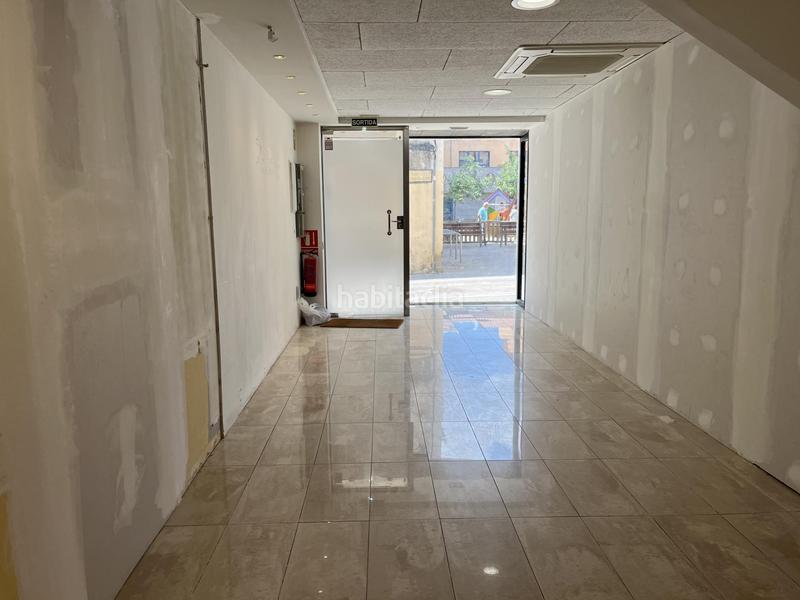 Foto cf1d5c19-c41b-46b1-b9ca-d2c0dac1c3e0. Lloguer local comercial a Nucli Urbà Esparreguera