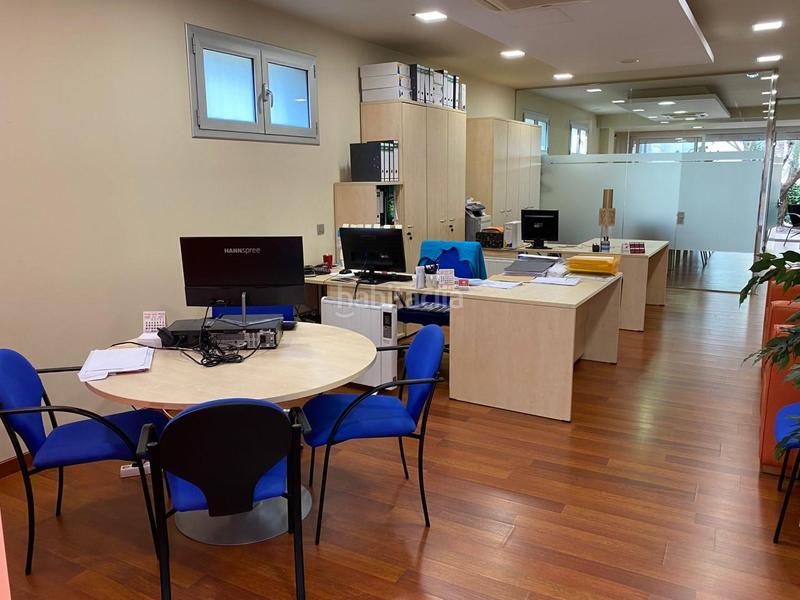 Foto 1693dfd4-df9e-4f66-99a6-28806adf710c. Rent office space with heating in Nucli Urbà Esparreguera