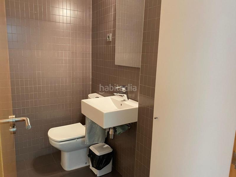 Foto 5d4d3614-0e44-473a-8086-49afdccdd471. Rent office space with heating in Nucli Urbà Esparreguera