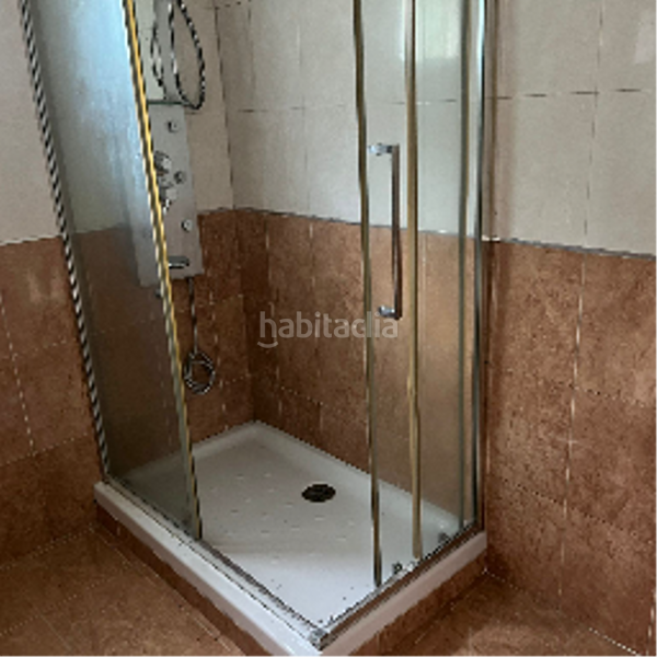 Foto c9c9df06-05b9-4fa5-84bc-b4adb29d4bf3. Casa amb aparcament piscina a Olesa de Montserrat