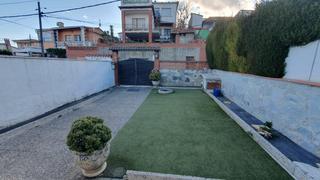 Maison jumelée  De la petúnia. Bonita y practica casita