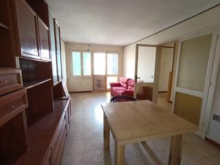 Appartement  De llosellas. Piso en la vila