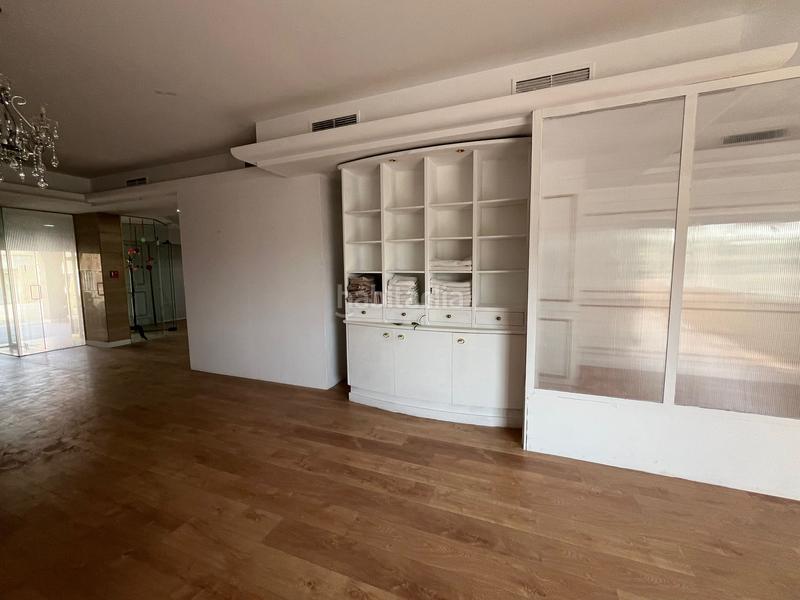 Foto f03068df-c440-4ba9-97dc-ea6aeabe7940. Business premise in Nucli Urbà Esparreguera