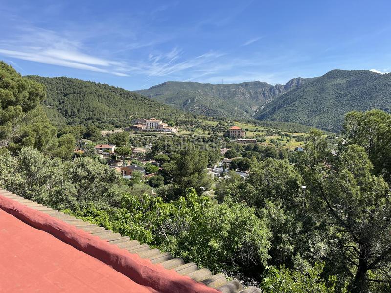 Foto 65d1acde-ee04-4466-bb59-e0204f2bc963. Casa amb aparcament a Can Vinyals Esparreguera