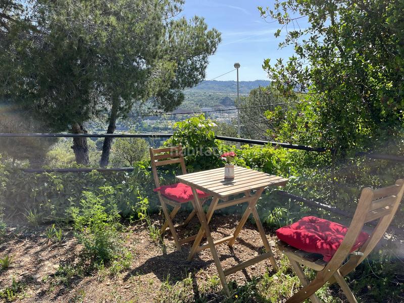 Foto f1e6cd5d-ea0b-4002-b9a6-26aa38e261c2. Casa amb aparcament a Can Vinyals Esparreguera