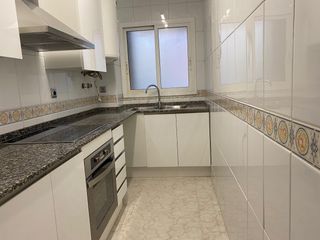 Pis  Font del vidal. Piso con ascensor en pleno centro de esparraguera  inversión con