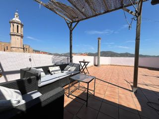 Duplex  Gran. Dúplex  de 120m2 con espectacular terraza de 50 m en la calle gr