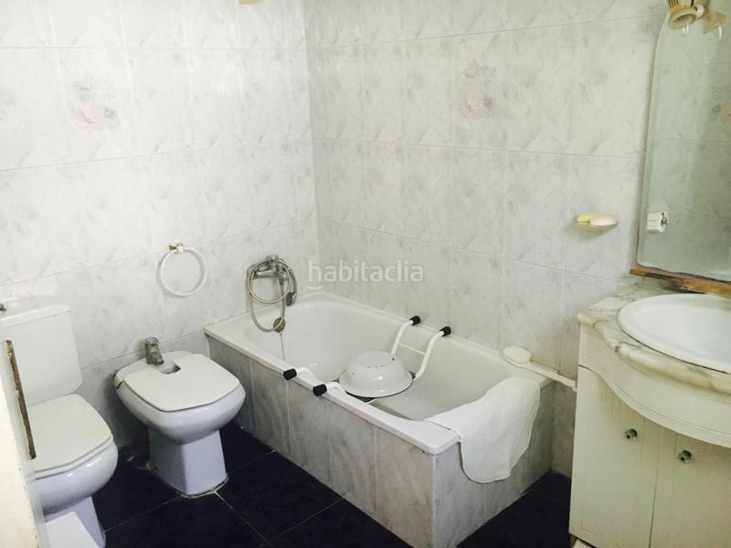 Foto bc37495f-ee29-4651-84bb-37decd9e93f9. Casa a schiera in Nucli Urbà Esparreguera