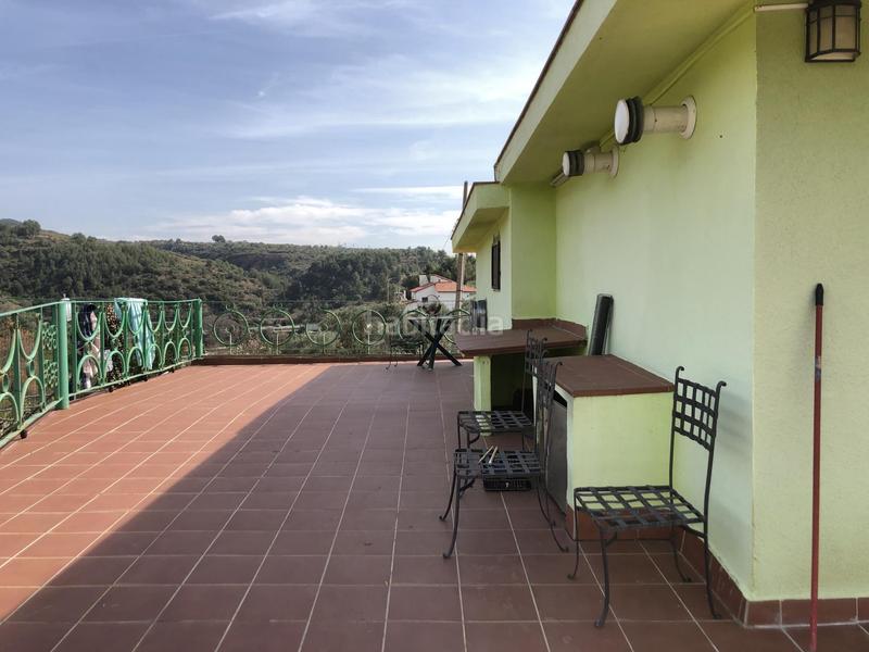 Foto 261dfd7b-7bd9-4a3d-b23e-b29279c9786d. Chalet espectacular xalet con 2 viviendas independientes en Esparreguera