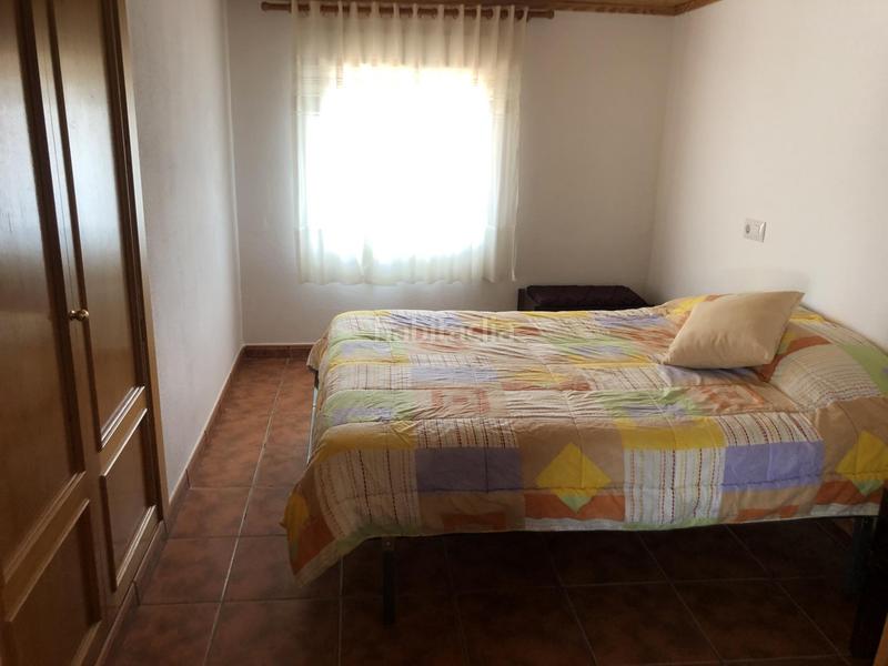 Foto cacec0bf-506a-49b6-81dd-2711243a2581. Chalet espectacular xalet con 2 viviendas independientes en Esparreguera