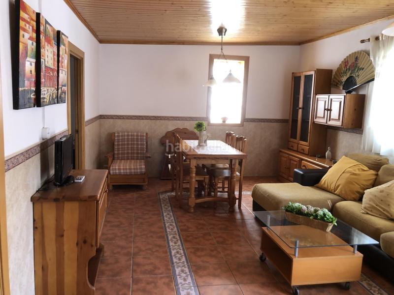 Foto cb405a01-babb-469a-9348-931099c8e3f6. Chalet espectacular xalet con 2 viviendas independientes en Esparreguera