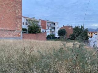 Terrain résidentiel à De beat domènec castellet 56. Terreno con posibilidad de 13 viviendas
