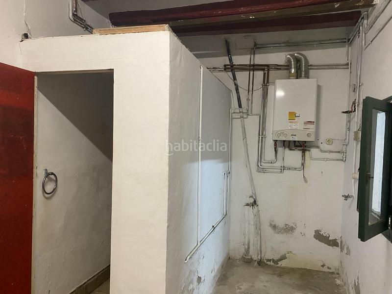 Foto a17a9148-5b4a-4468-9e8b-8e2f92638e85. Casa adosada oportunidad única en el centro en Nucli Urbà Esparreguera