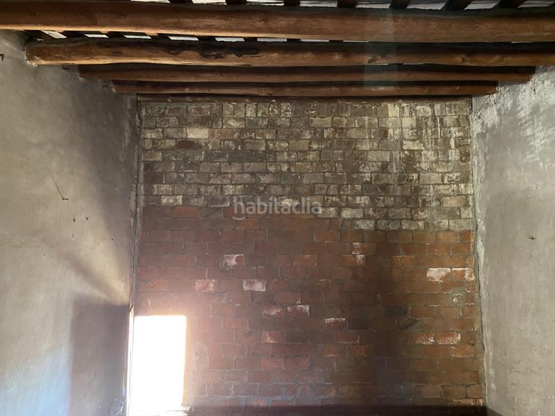 Foto e1472890-5b47-48b3-8079-e0643b1e77f8. Casa adosada oportunidad única en el centro en Nucli Urbà Esparreguera