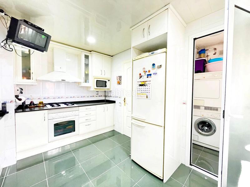 Foto 10dd3145-2899-4df6-8963-311b629a2f2f. Piso oportunidad por zona para entrar a vivir en Martorell