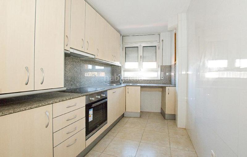 Foto 2b2a817e-36d3-42a5-b9ee-9921c0be36b3. Piso inmueble okupado en Vilanova del Camí