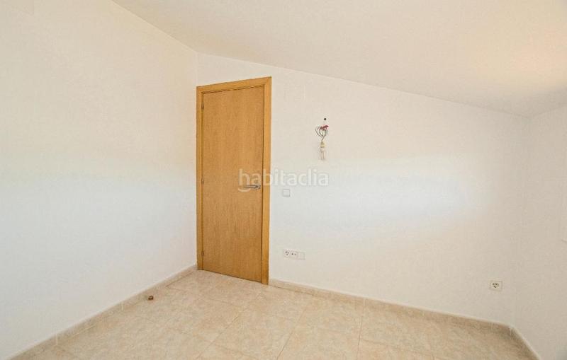 Foto fb430920-4746-43b9-b27e-3620ca0540bb. Piso inmueble okupado en Vilanova del Camí