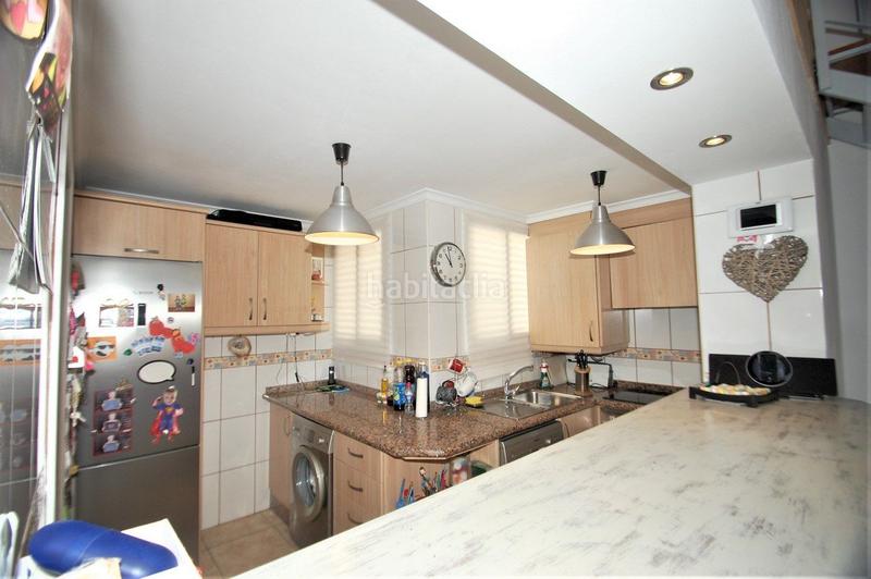 Foto 98b981df-84df-42d4-a08b-587ade06c80b. A tre livelli con riscaldamento parcheggio in Ondara