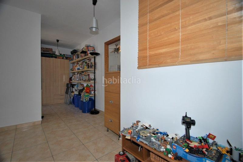 Foto a4ecedc0-4a62-40ed-a9fb-adadbd4bb2d2. A tre livelli con riscaldamento parcheggio in Ondara