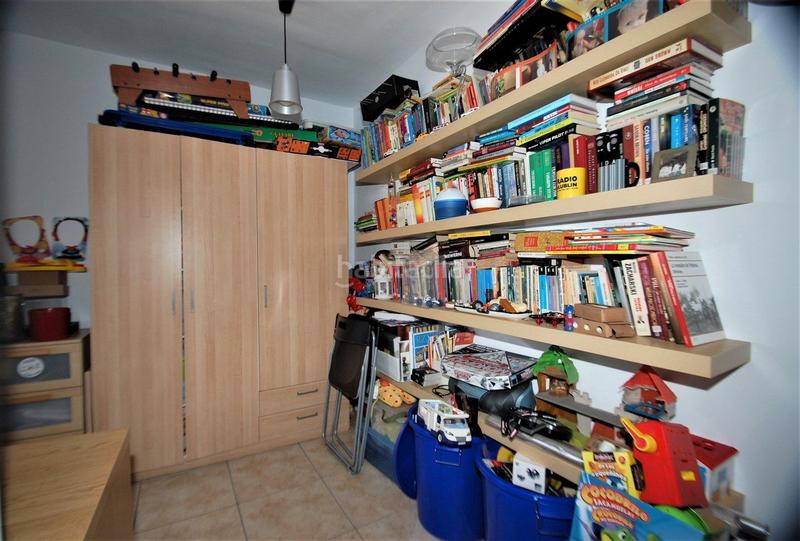 Foto c38277c0-95f7-42cb-8427-54ff88434779. A tre livelli con riscaldamento parcheggio in Ondara