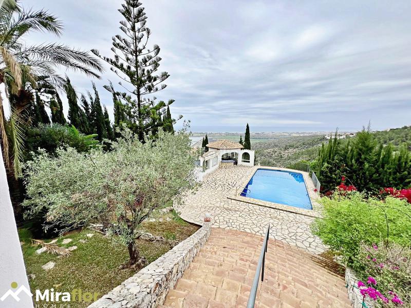 Foto a41a494b-4988-4dae-9ecb-c45e36ff41c6. Chalet in avenida rafol 43 in Devessa - Monte Pego Dénia