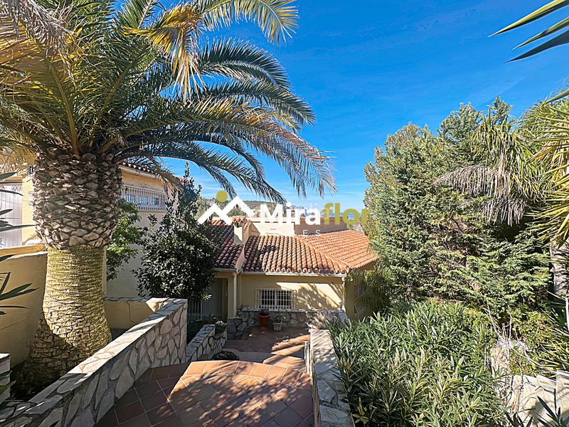 Foto 38d23846-65ed-4cc6-a7fd-847646b11a9c. Chalet con camino riscaldamento parcheggio piscina in Dénia