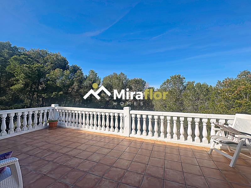 Foto 952a0142-7d17-4e78-a81a-7a88050c3115. Chalet con camino riscaldamento parcheggio piscina in Dénia