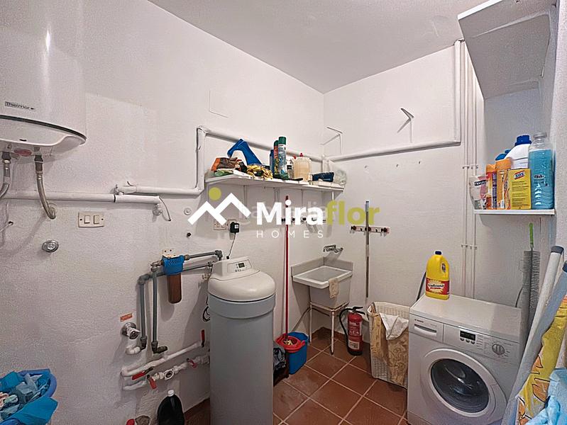 Foto f3d149f4-a404-4240-8e70-d507d2d1ab6f. Chalet con camino riscaldamento parcheggio piscina in Dénia