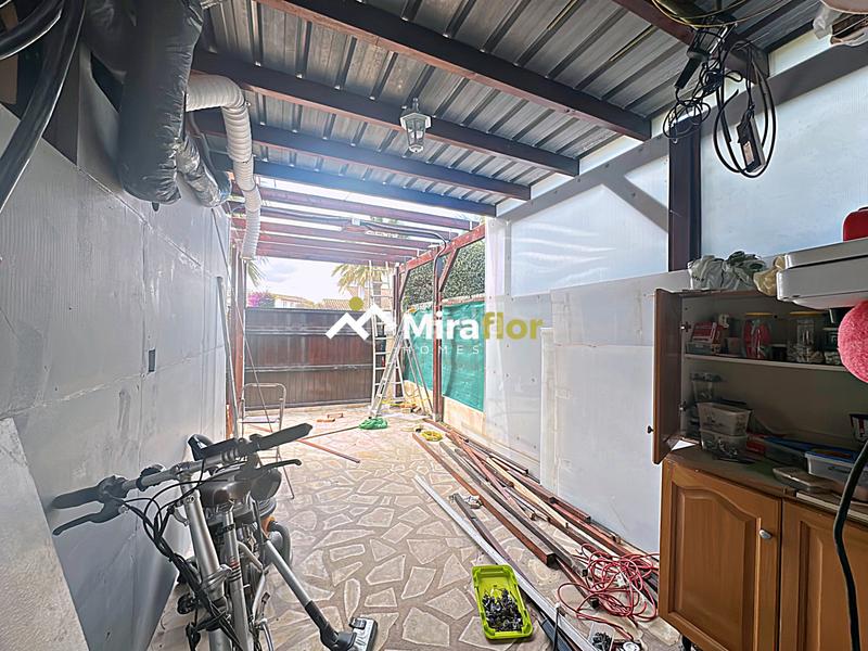 Foto 3c103ebb-ff1a-4ded-bafe-1835335bd540. Chalet avec cheminée parking piscine dans Verger (el)