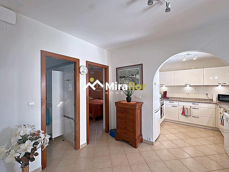 Foto 91f6f725-505b-4b98-b50c-04d506914432. Chalet avec cheminée parking piscine dans Verger (el)