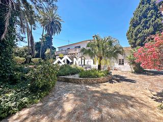 Masia a La Xara-La Sella. Encantadora finca con casa de invitados independiente para refor